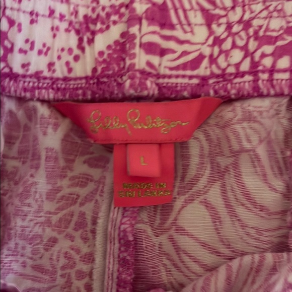 Lilly Pulitzer High Waist Pink and White Shorts - Picture 2 of 3